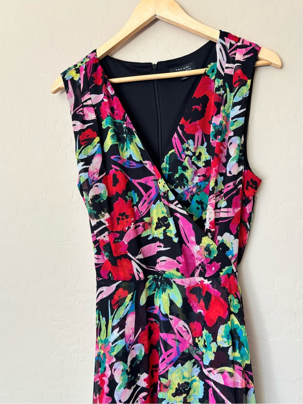 Tahari Arthur S. Levine Floral Faux-Wrap Tiered Chiffon - Picture 7 of 9